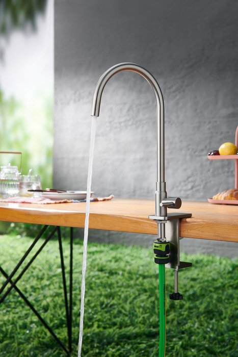 Køkkenarmatur udendørs børstet stål